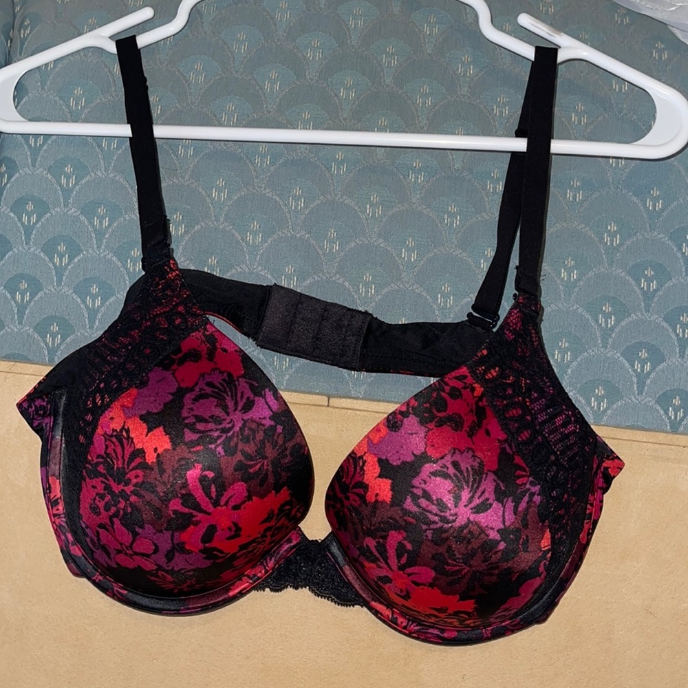 Maidenform flower-lace bra